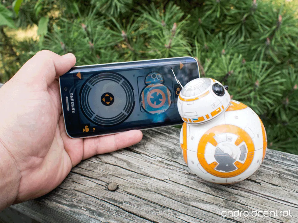 star-wars-sphero-bb8-hardware-e-commerce-mobile-marketing-example-png8